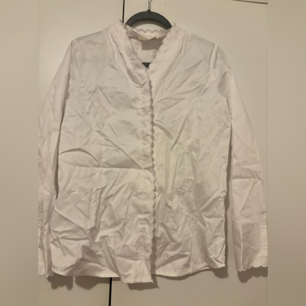 Elegant White Ruffled Women's Top